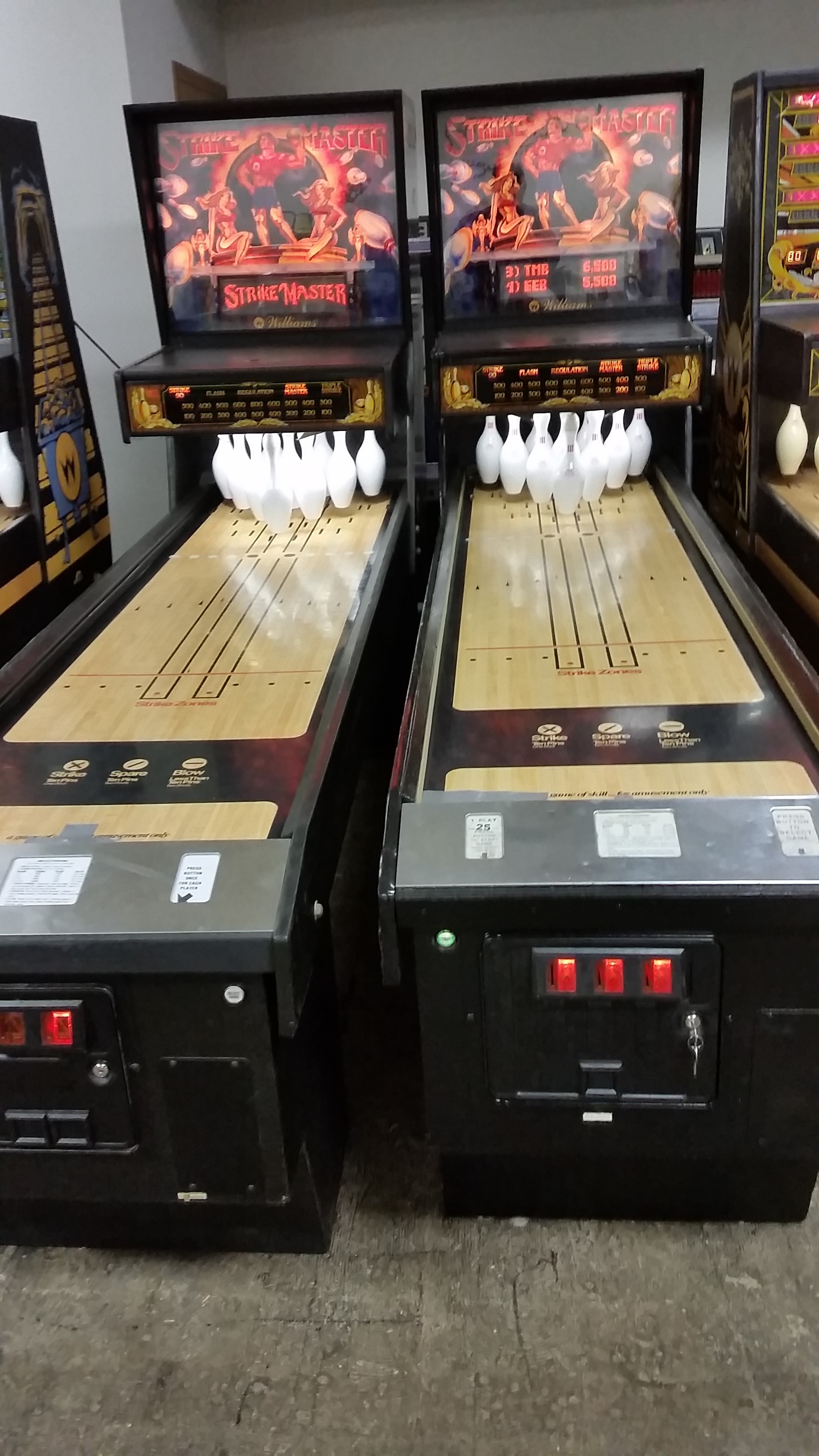 flash bowling arcade game